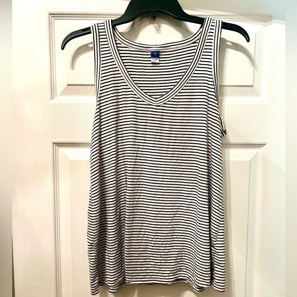 Old Navy Black and White Striped Flowy Top